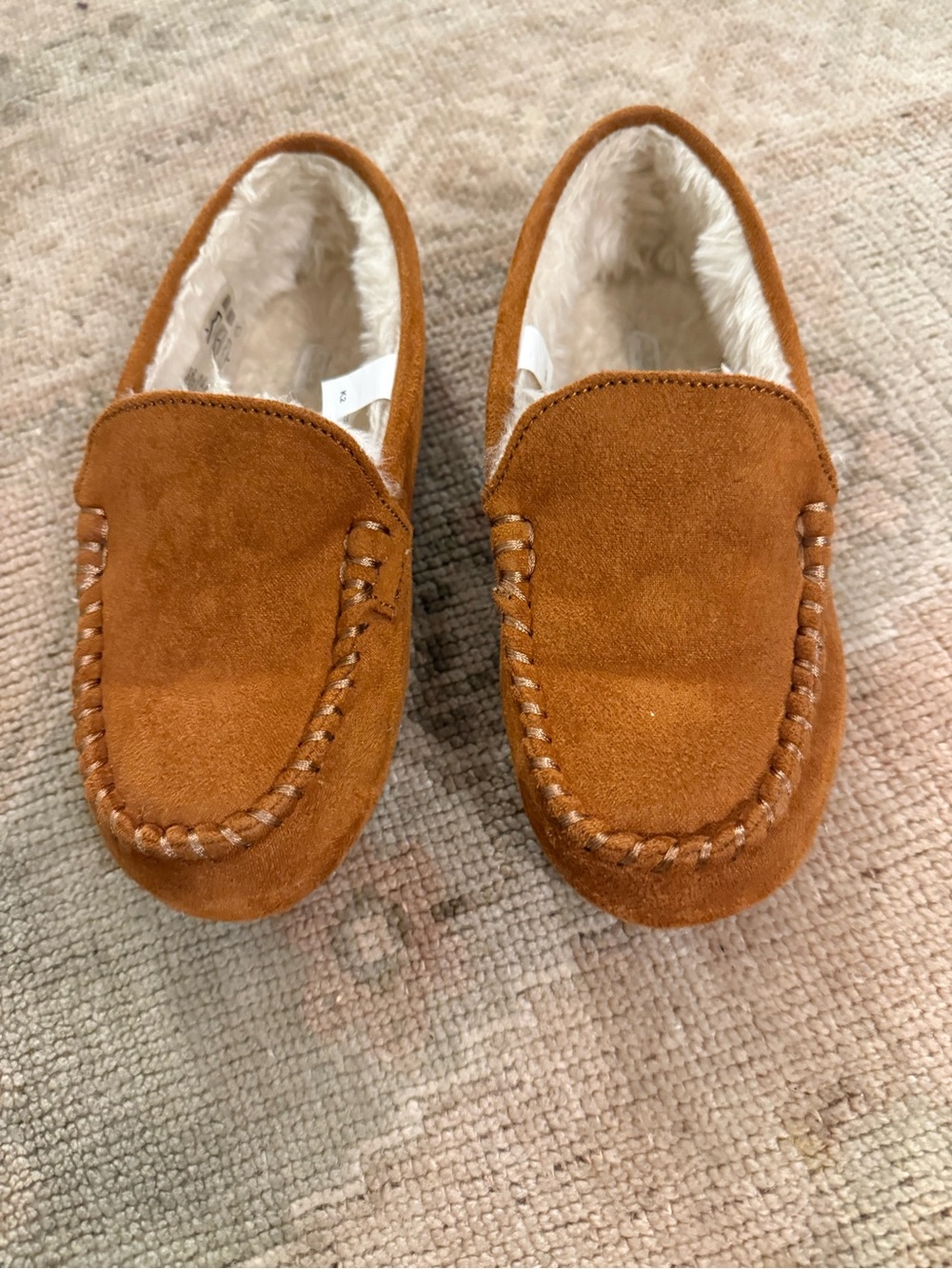 J. Crew Kids Chestnut Suede Moccasin Slippers with Faux-Fur Lining sz 2